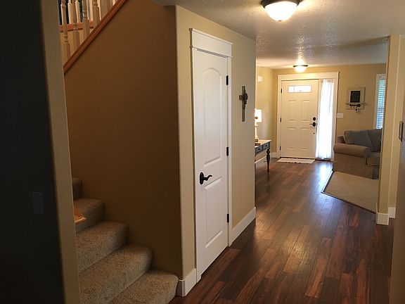 3rd image of 206 Tsugawa Ct