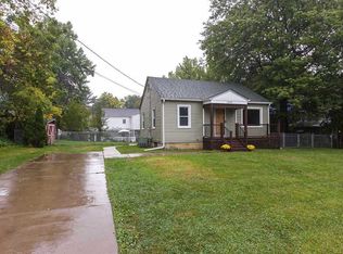 1030 E 18th St, Davenport, IA 52803