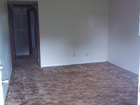 2nd image of 3015 Balfour Ave