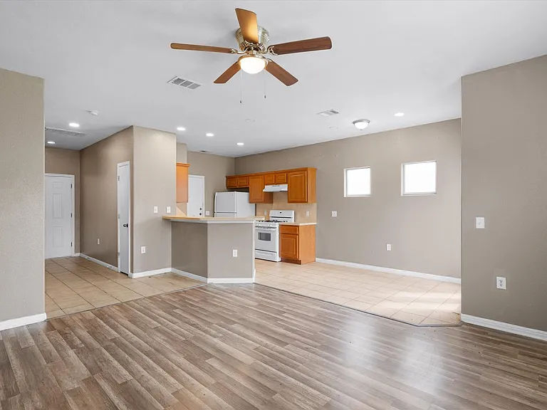 7502 Lazy Creek Dr #A — Photo 7