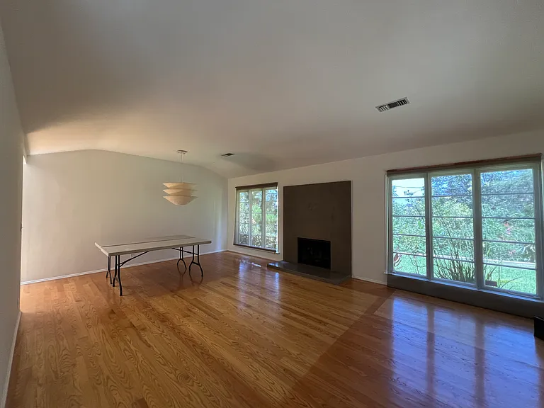 3117 Oakcrest Dr — Photo 20