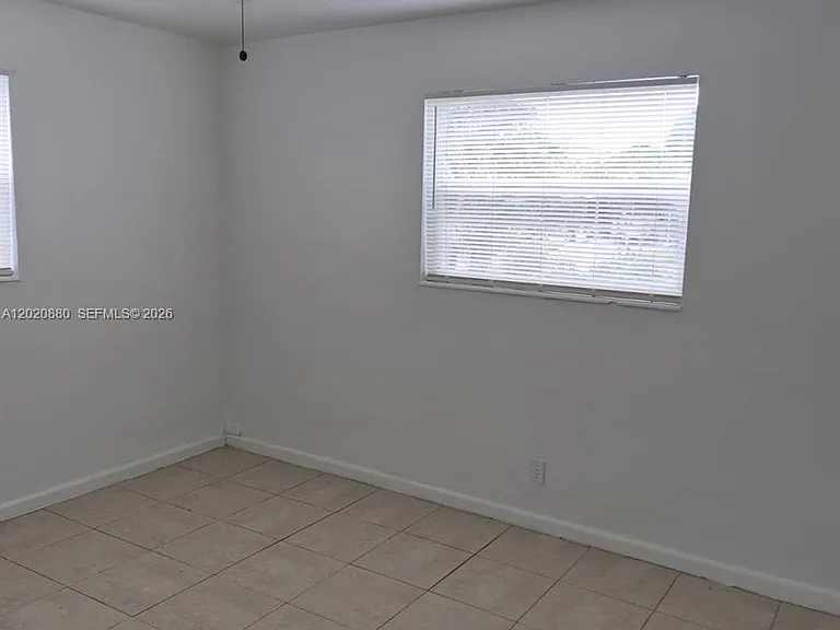 2781 SW 4th St — Photo 19