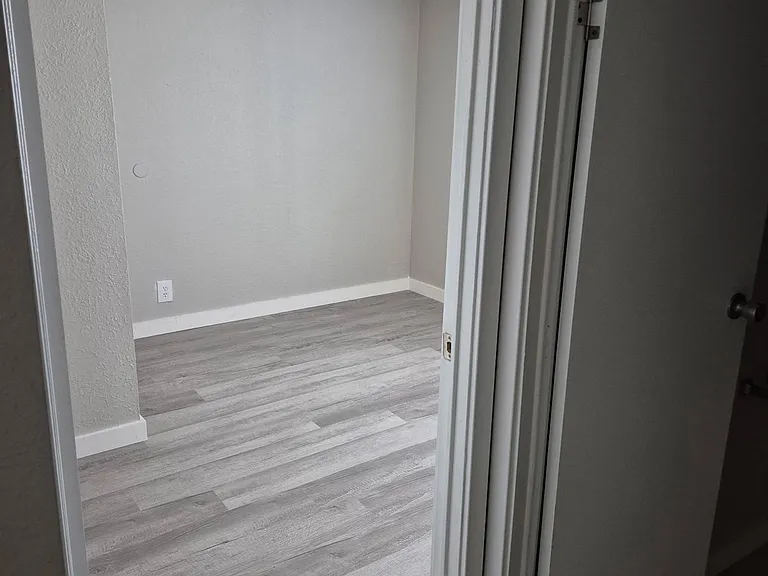 108 Buckingham Ct #44 — Photo 7