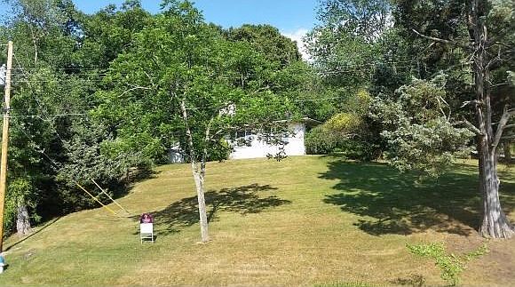 2nd image of 108 Shannon Ln