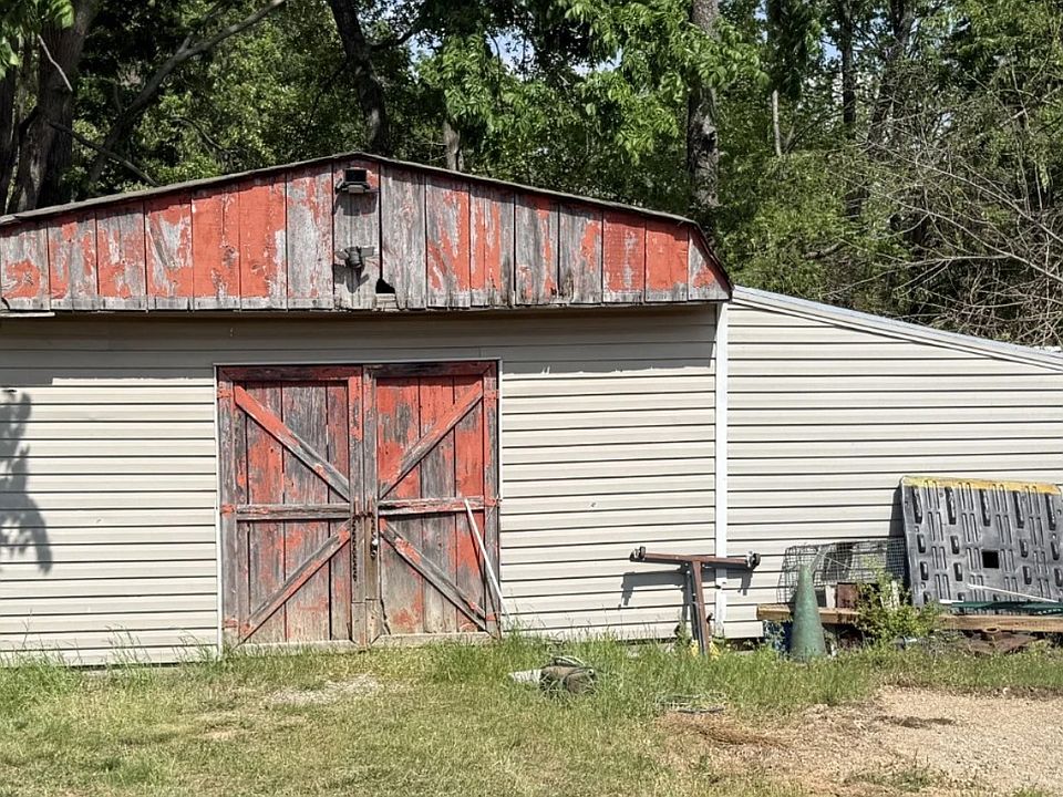 2nd image of 5417 Dowlen Rd