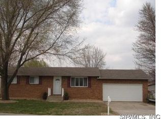 829 Albers Ln, Bethalto, IL