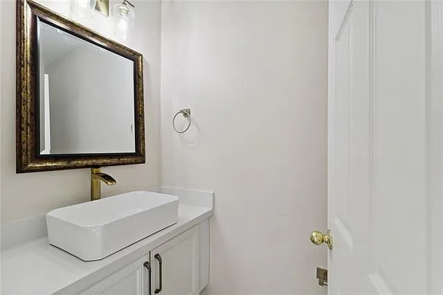212 Oak Point Dr — Photo 18