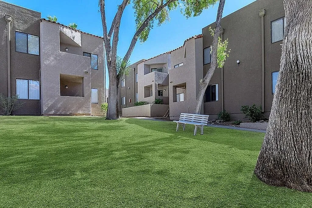 1050 North Camino Seco — Photo 3