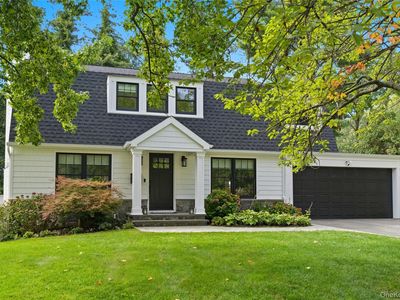 17 Entrance Road, Roslyn Heights, NY, 11577