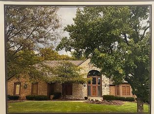335 Thornbury Ln, Powell, OH