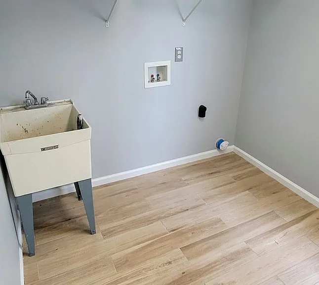 1645 Wolverine Ln — Photo 30