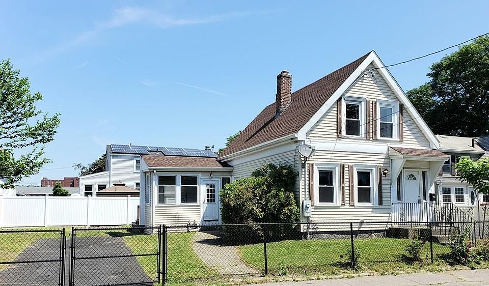 1st image of 23 Quincy St