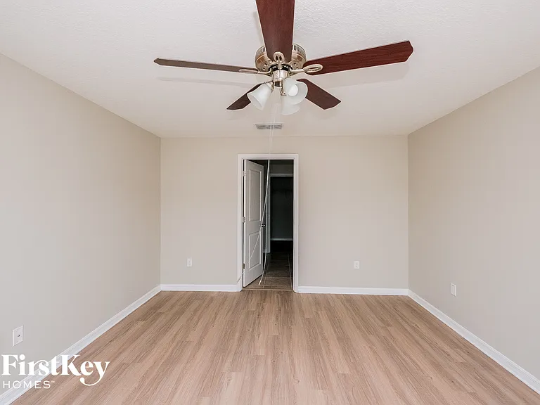 1908 Broad Winged Hawk Dr — Photo 8