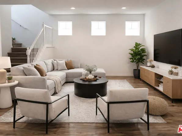 6124 Snapdragon St, Eastvale, CA 92880