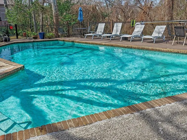 604 S Ripple Creek Dr #604 — Photo 27