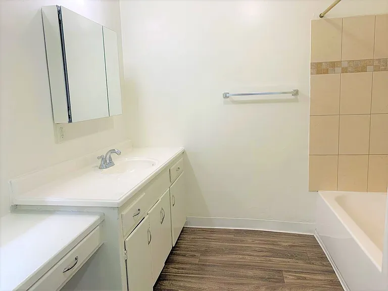 12911 Galway St — Photo 10