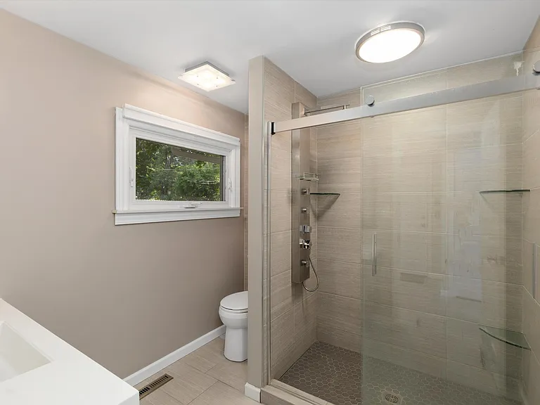 4047 Ledgestone Dr — Photo 9