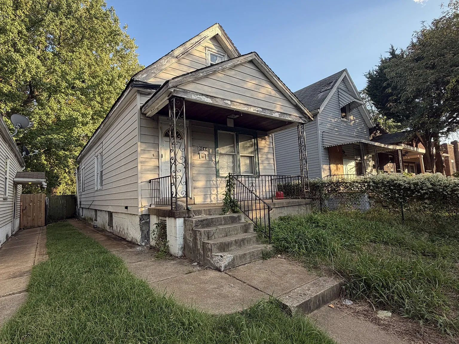 3 bed, 740 sqft, $900 — Photo 3