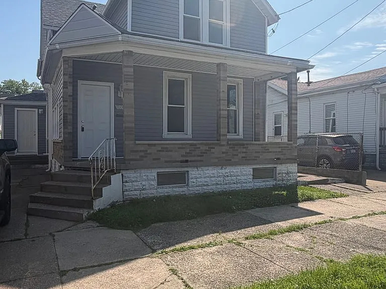 1609 Liberty St — Photo 1