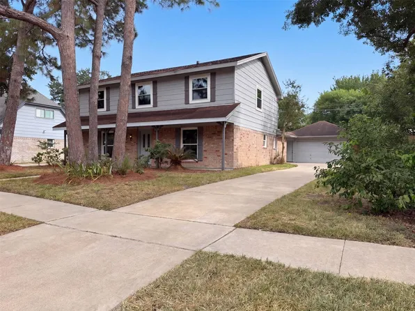 16121 Lakeview Dr, Jersey Village, TX 77040