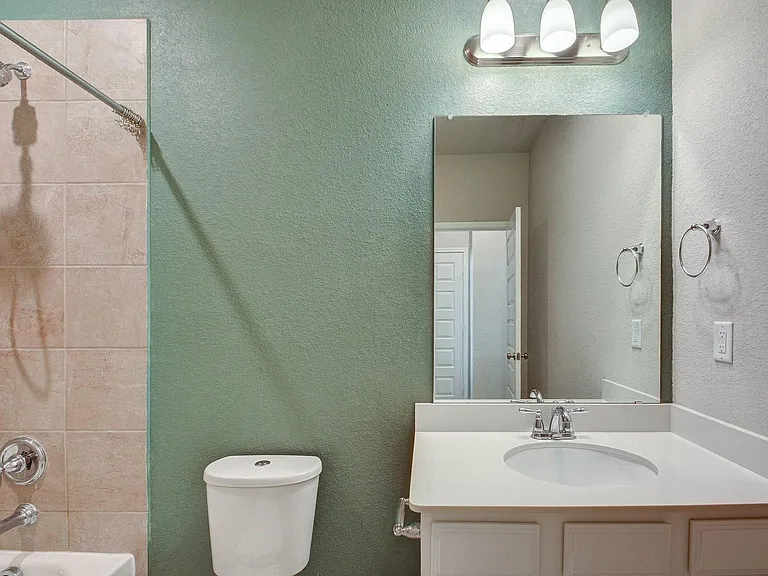 18572 Meadow Point Ln — Photo 25