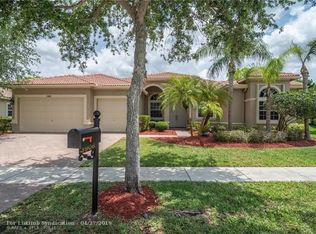 3908 E Coquina Way, Weston, FL 33332