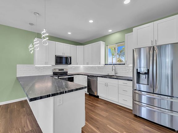 3rd image of 1276 Nahale Pl #C