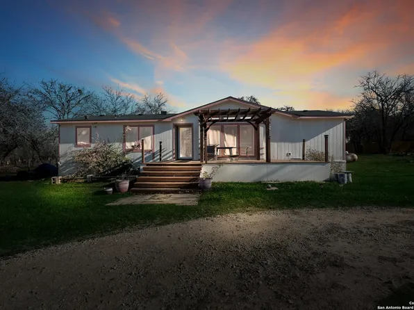 2115 Post Oak Cir, San Antonio, TX 78264