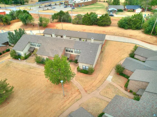 13819 Crossing Way W, Edmond, OK 73013