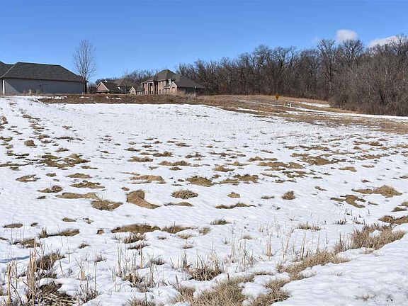 3rd image of 7633 Hidden Creek Ln