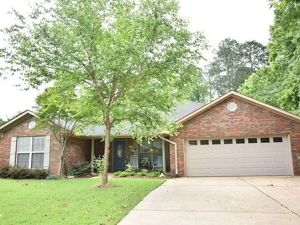 41 Azalea St, Magnolia, AR 71753