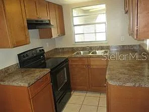 2 bed, 1.0 bath, 817 sqft, $1,950 — Photo 2