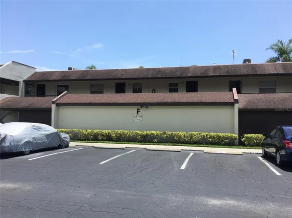 1100 E Bay Dr APT 60, Largo, FL 33770