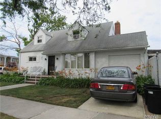 15803 86th St, Jamaica, NY 11414