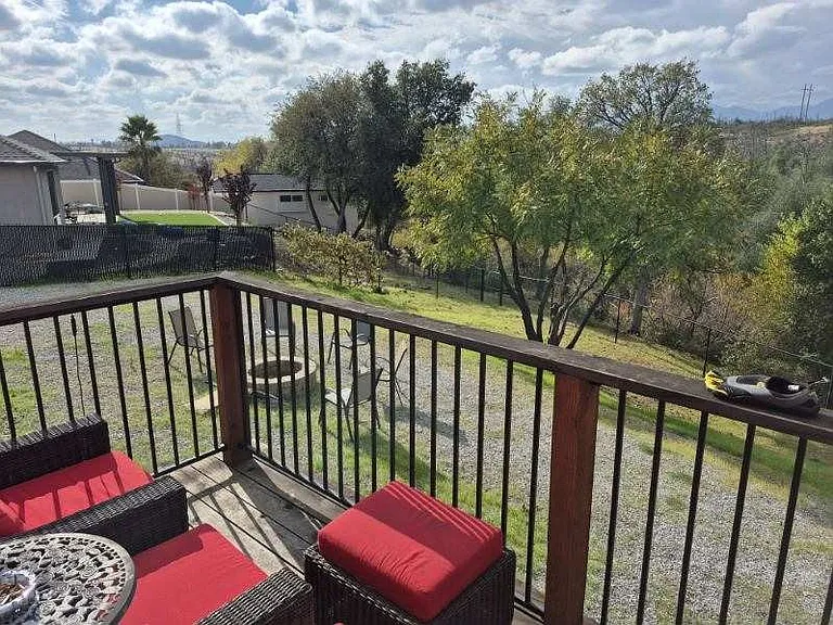 1372 Spinnaker Dr — Photo 11