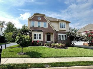 24897 Castleton Dr, Chantilly, VA 20152