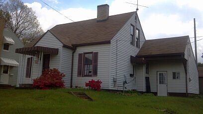 3rd image of 238 S Lincoln St