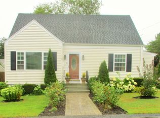 26 Rosa Rd, Middletown, RI 02842
