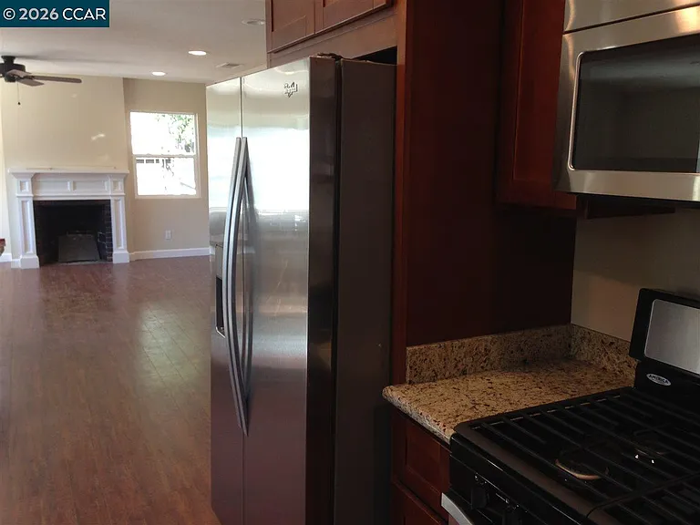 1448 Rosal Ln — Photo 10