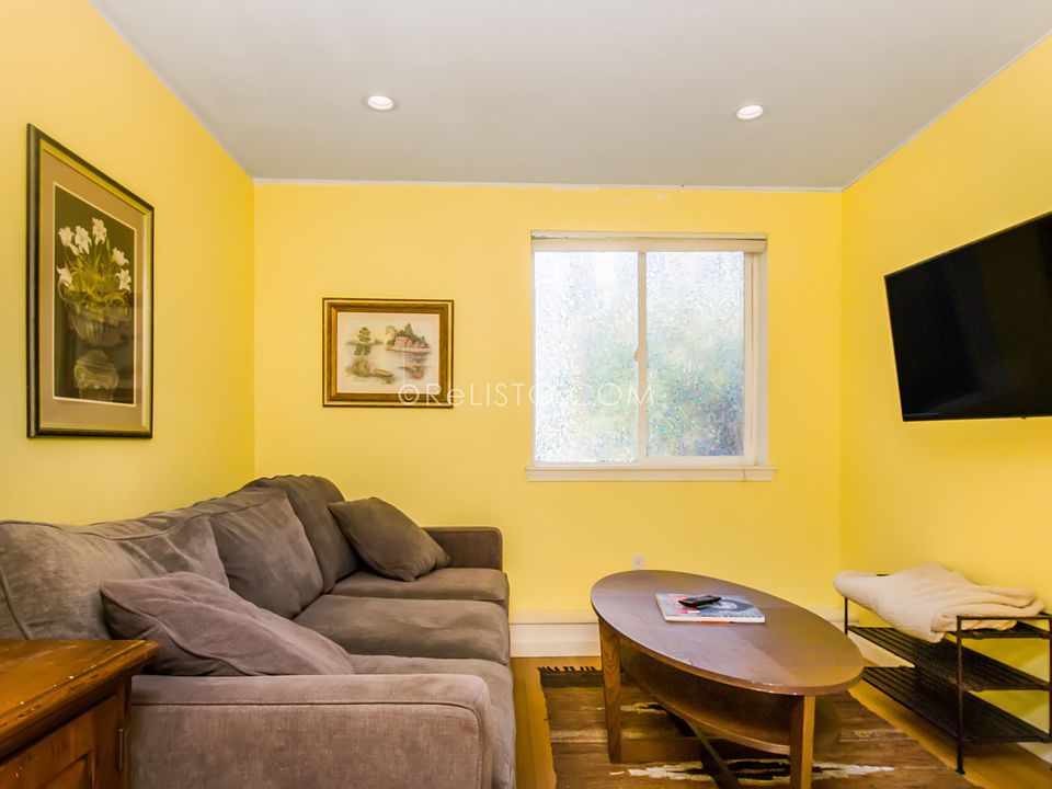 1st image of 3234 25th St