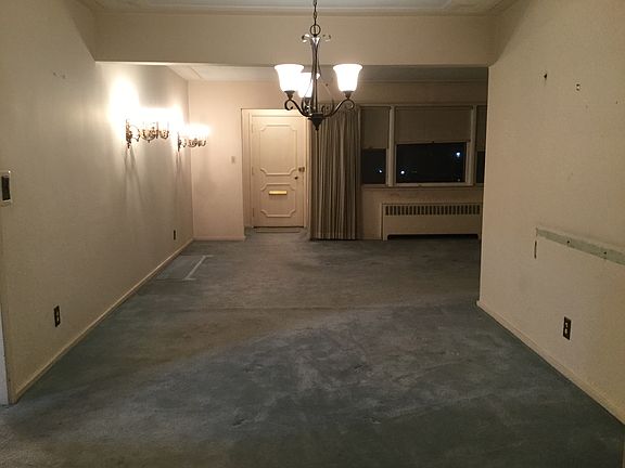 3rd image of 796 Cypress Dr