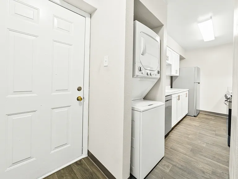 Falcon Run Apartments — Photo 19