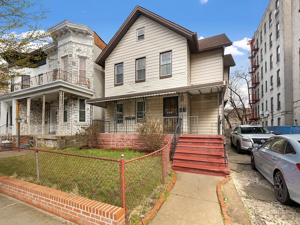 675 E 31st St #2