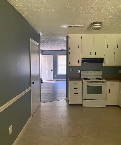145 Belle Dr — Photo 5