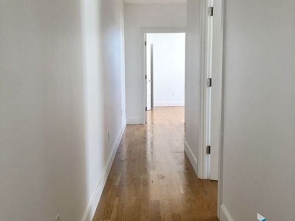 3rd image of 9002 Queens Blvd APT 429