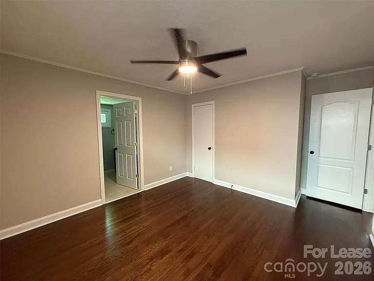 917 Spruce St — Photo 19