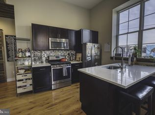 705-7 S 5th St #203, Philadelphia, PA 19147