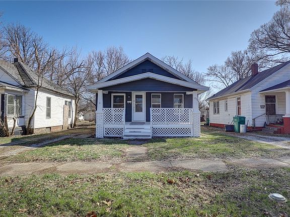 2nd image of 1739 E Johns Ave