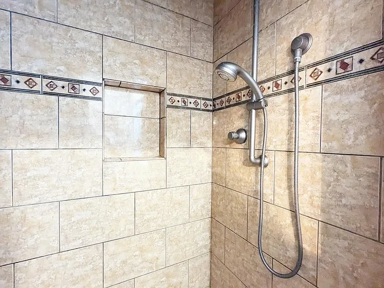 2944 Old Pond Rd — Photo 15