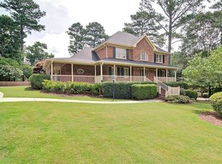 838 Castle Walk Cv, Lilburn, GA 30047